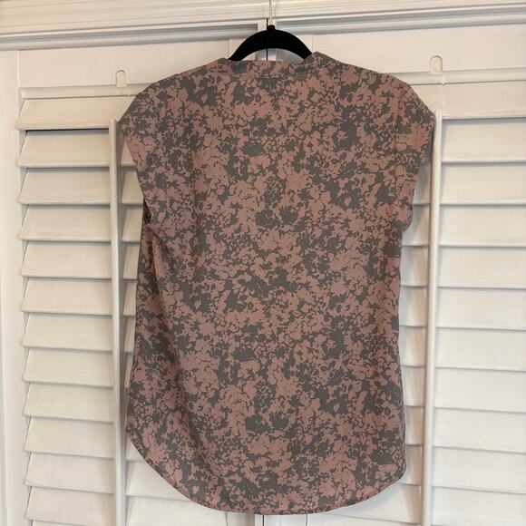 Halogen Pink And Gray Floral Blouse Size Small - Picture 2 of 8